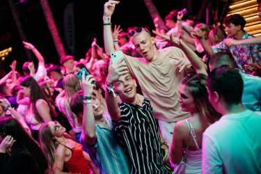 !tr_error=pl->oboz_mlodziezowy_zagraniczny!, BUŁGARIA - Złote Piaski - hotel Helios (14-19 lat)